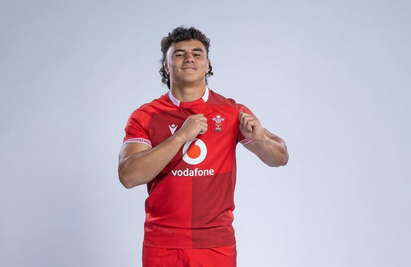 OS Kane James makes Senior International Debut for Wales